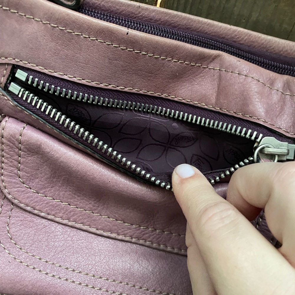 Fossil Vintage Purple Leather Shoulder Bag Handbag Women Purse - Picture 2 of 16